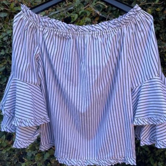 ECI  Stripped Blouse - Picture 3 of 8